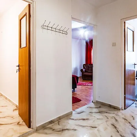 Retreat - With Natural Lighting