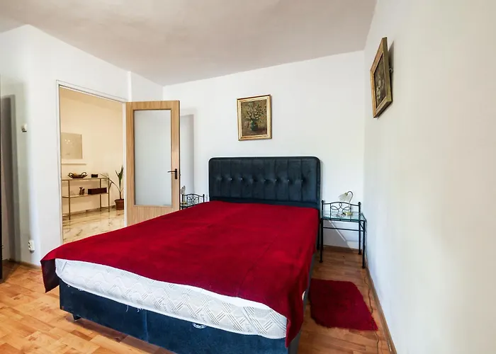 Retreat - With Natural Lighting Apartman *