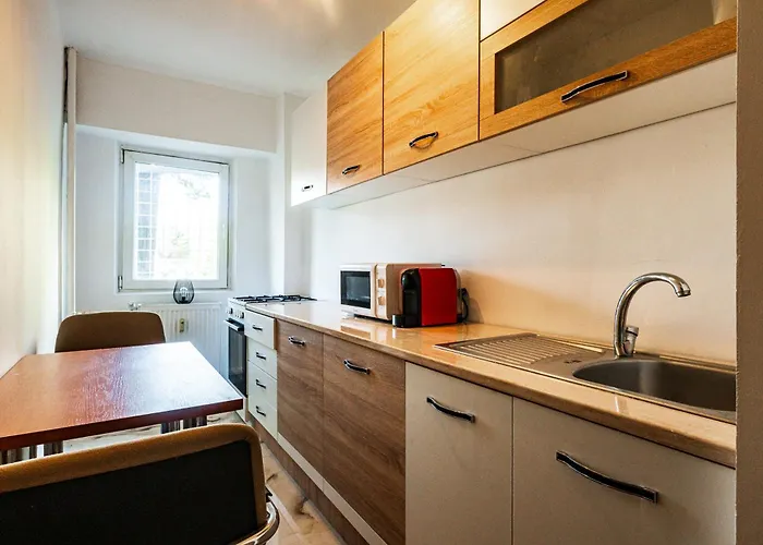 Apartman Retreat - With Natural Lighting *