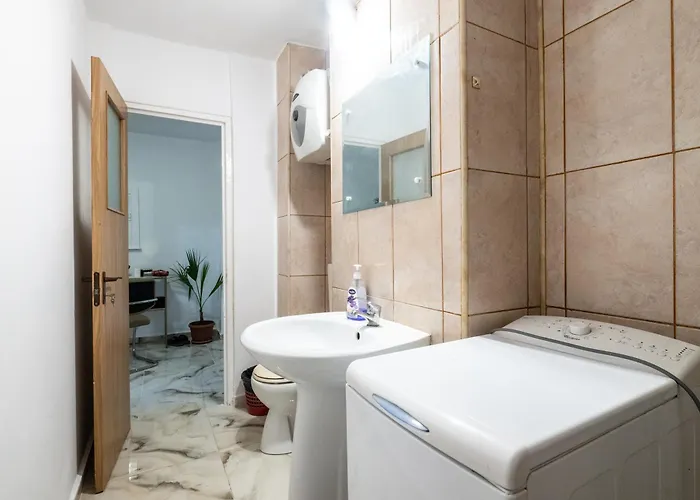 Retreat - With Natural Lighting *